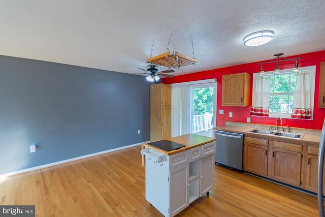53 BUGS CT, Ranson, WV 25438