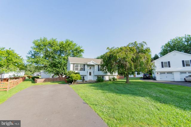 53 BUGS CT, Ranson, WV 25438