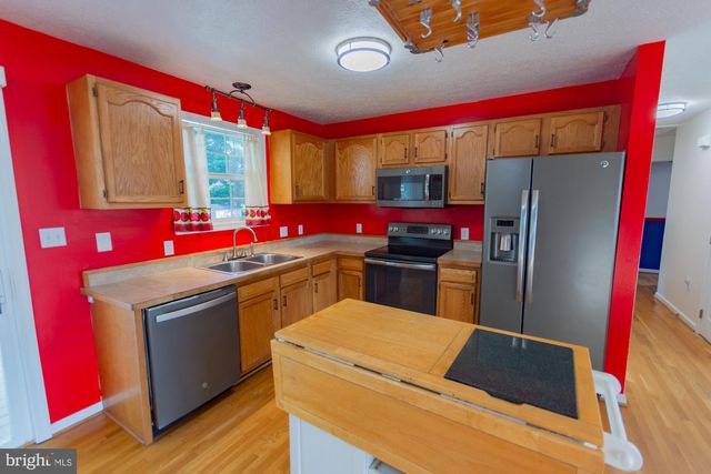 53 BUGS CT, Ranson, WV 25438