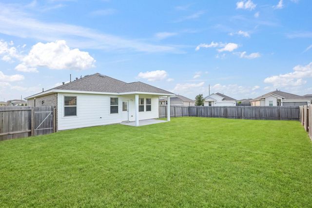 603 Walnut Branch Drive, Baytown, TX 77523