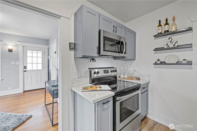 6822 S Lawrence Street, Tacoma, WA 98409