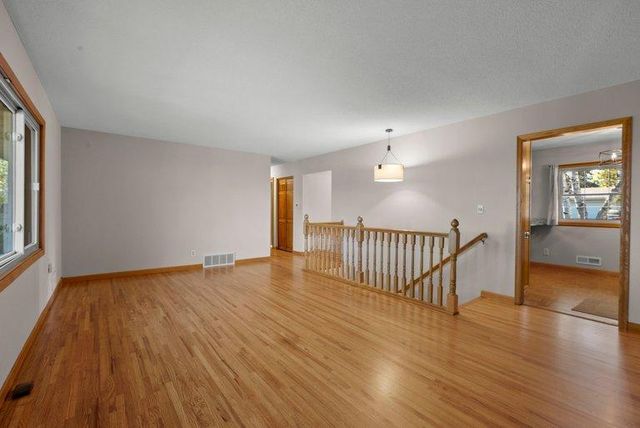 9031 Johnson Avenue S, Bloomington, MN 55437