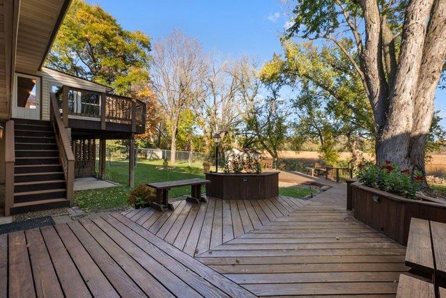 9031 Johnson Avenue S, Bloomington, MN 55437