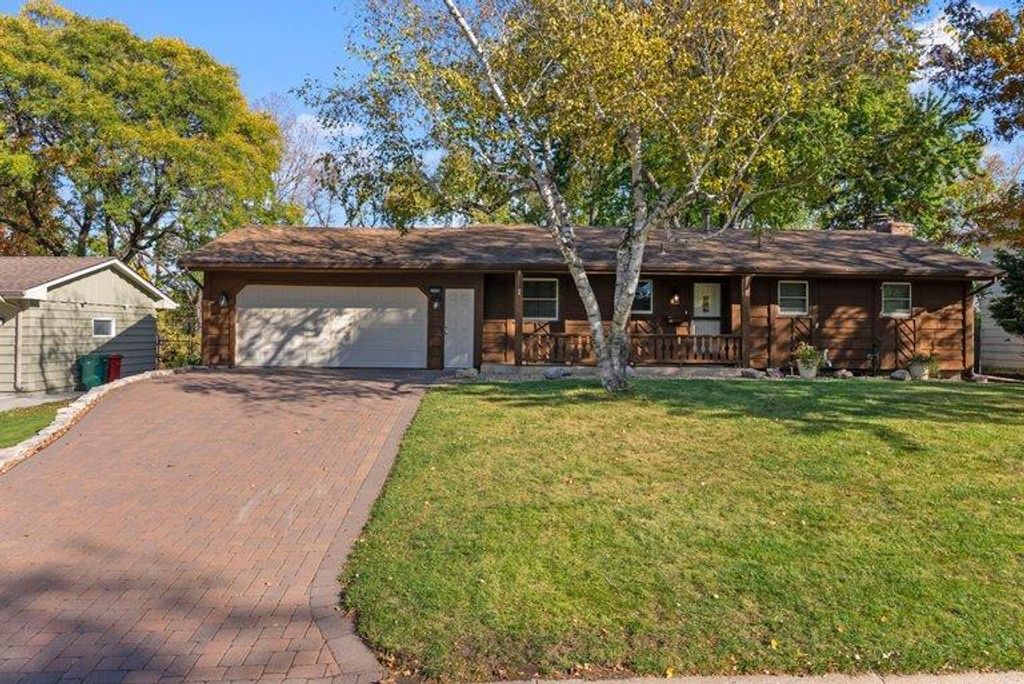 9031 Johnson Avenue S, Bloomington, MN 55437
