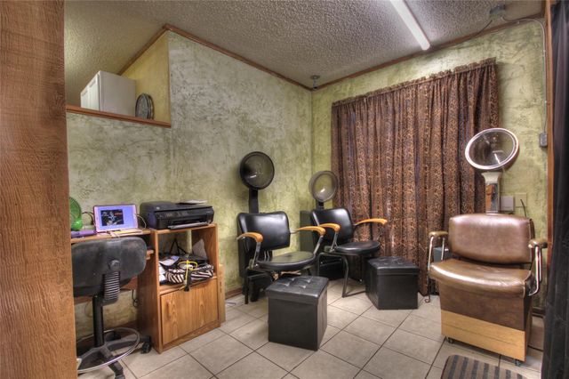 609 W Young ST, Llano, TX 78643
