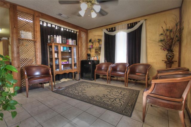 609 W Young ST, Llano, TX 78643