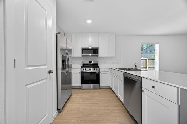 6297 Alder Creek Court, Magnolia, TX 77354