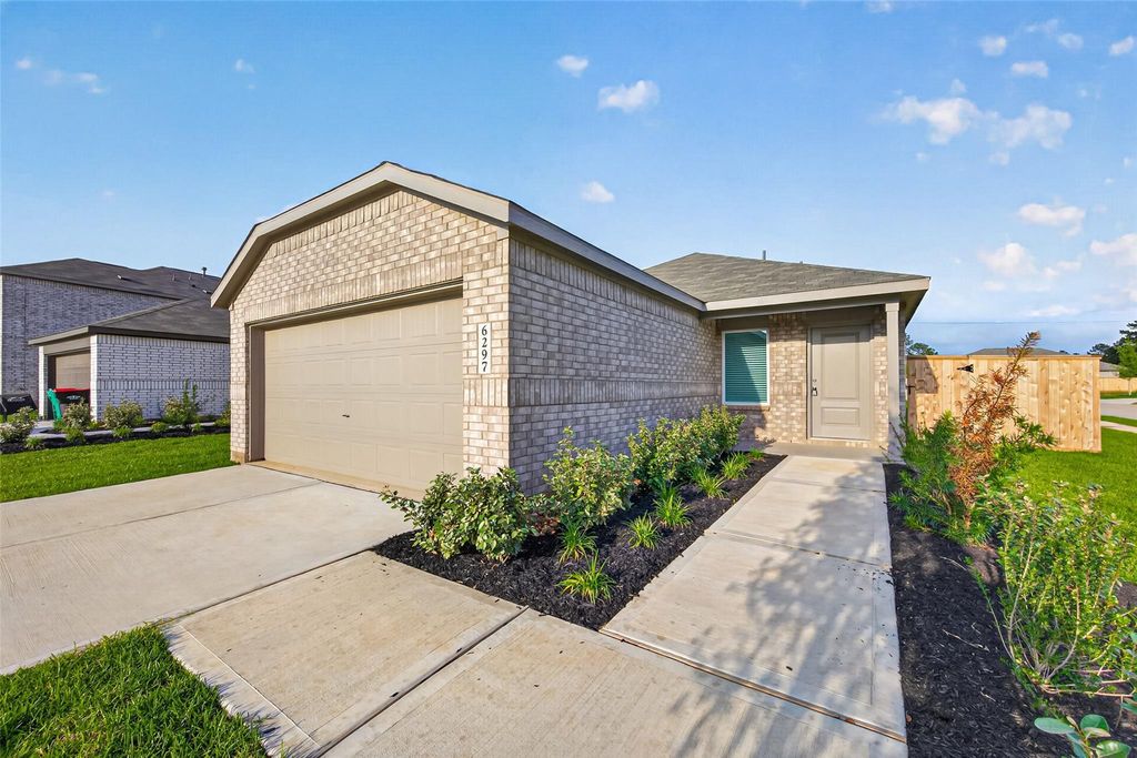 6297 Alder Creek Court, Magnolia, TX 77354