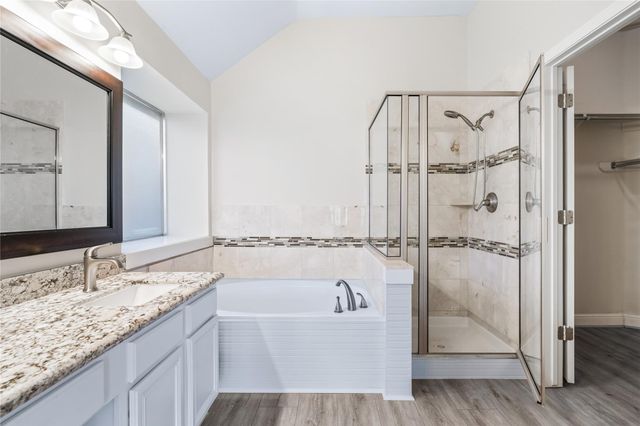8823 Saratoga Drive, Sugar Land, TX 77479