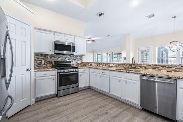 8823 Saratoga Drive, Sugar Land, TX 77479