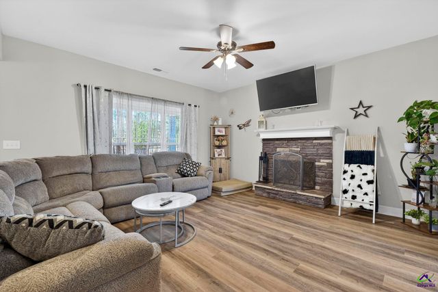 412 Gray Wolf Drive, Macon, GA 31216