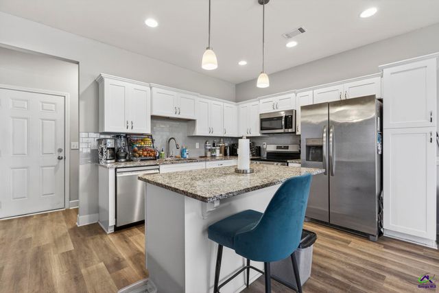 412 Gray Wolf Drive, Macon, GA 31216