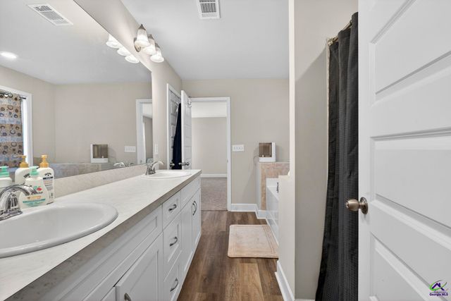 412 Gray Wolf Drive, Macon, GA 31216