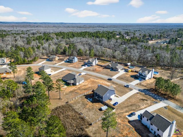 412 Gray Wolf Drive, Macon, GA 31216