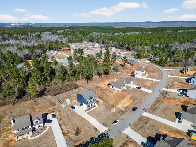 412 Gray Wolf Drive, Macon, GA 31216