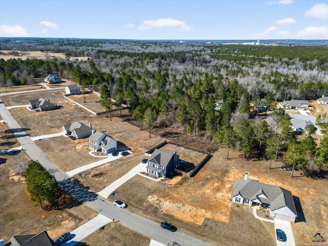 412 Gray Wolf Drive, Macon, GA 31216