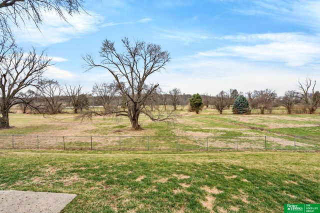 2508 S 92 Plaza, Omaha, NE 68124