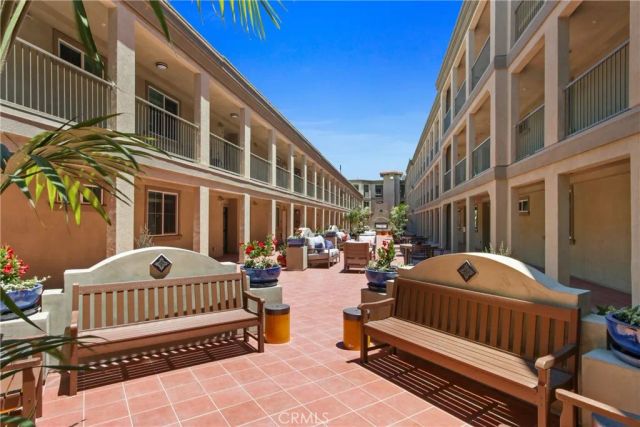 927 Deep Valley Drive 105, Rolling Hills Estates, CA 90274