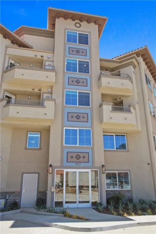927 Deep Valley Drive 105, Rolling Hills Estates, CA 90274