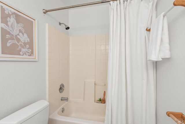 476 Talbot Ave, Santa Rosa, CA 95405