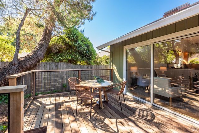 476 Talbot Ave, Santa Rosa, CA 95405