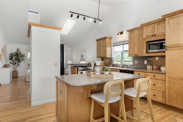 476 Talbot Ave, Santa Rosa, CA 95405