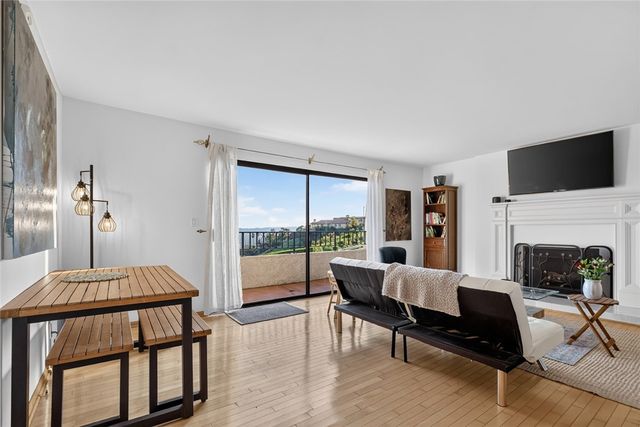 1350 E Tujunga, Burbank, CA 91501