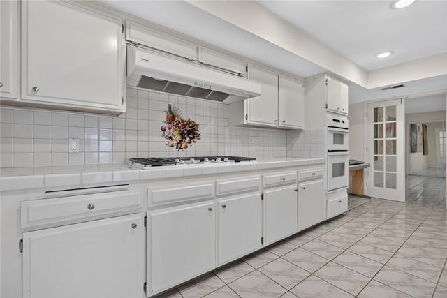 1350 E Tujunga, Burbank, CA 91501