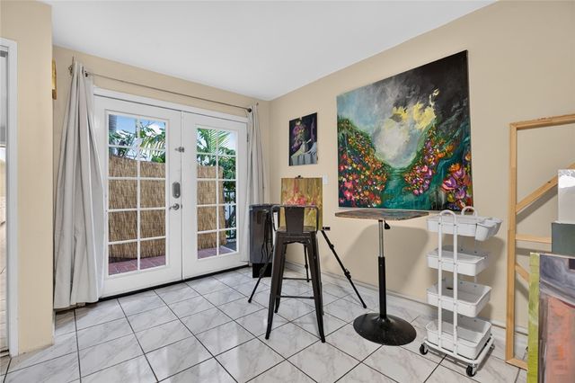 1350 E Tujunga, Burbank, CA 91501