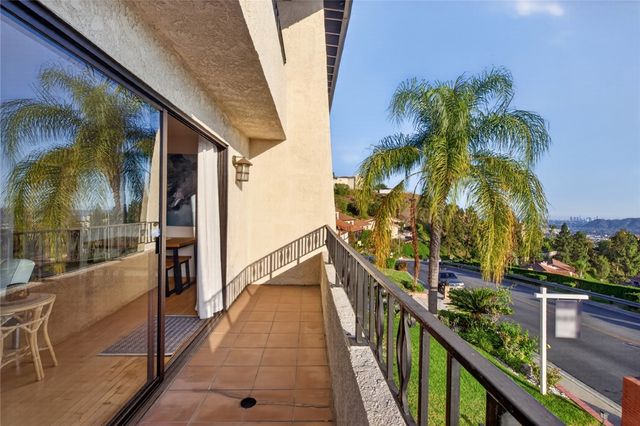1350 E Tujunga, Burbank, CA 91501