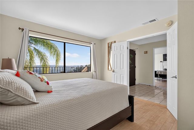 1350 E Tujunga, Burbank, CA 91501