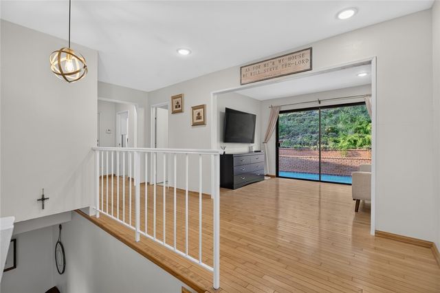 1350 E Tujunga, Burbank, CA 91501