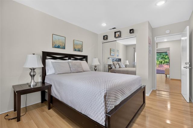 1350 E Tujunga, Burbank, CA 91501