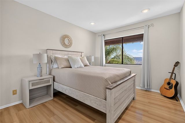 1350 E Tujunga, Burbank, CA 91501