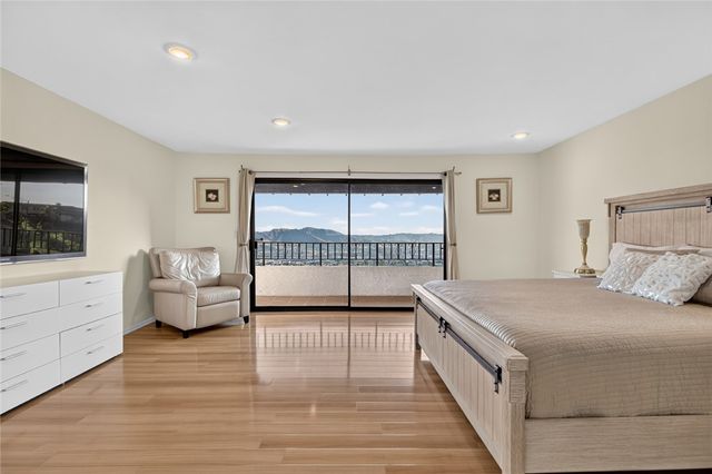1350 E Tujunga, Burbank, CA 91501