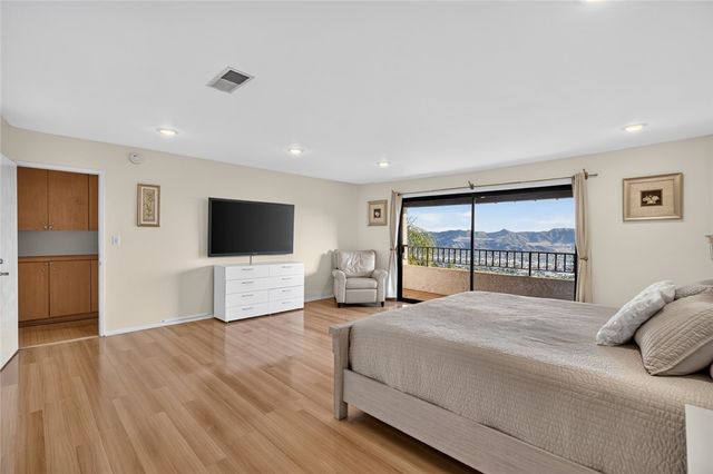 1350 E Tujunga, Burbank, CA 91501