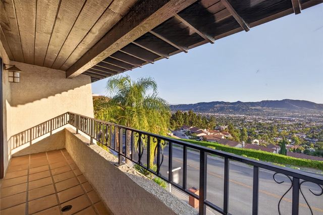 1350 E Tujunga, Burbank, CA 91501