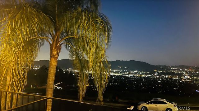 1350 E Tujunga, Burbank, CA 91501
