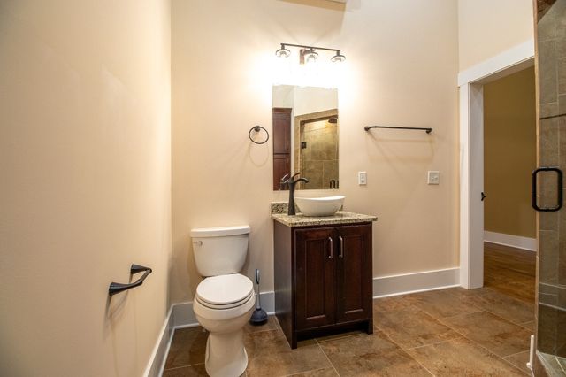 4451 Airport Rd, Springfield, TN 37172