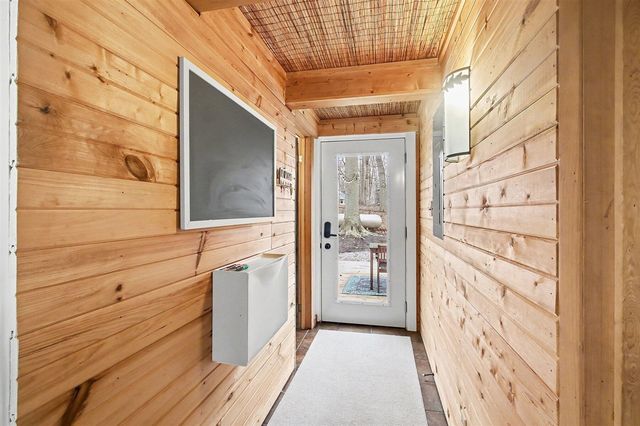 7149 Maple Avenue, South Haven, MI 49090