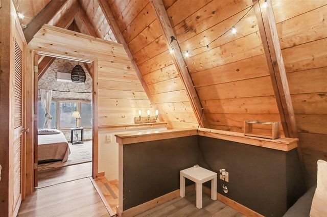 7149 Maple Avenue, South Haven, MI 49090