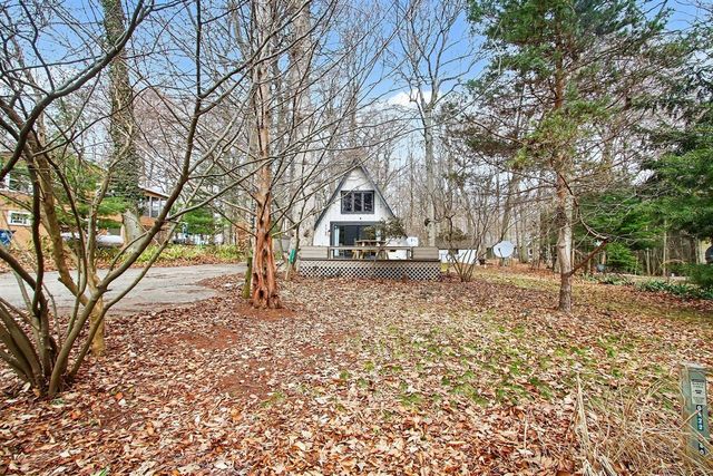 7149 Maple Avenue, South Haven, MI 49090