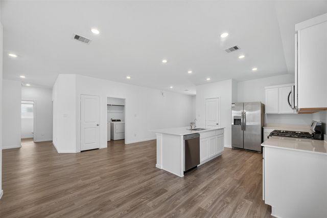 3013 Myrtle Beach Lane, League City, TX 77573