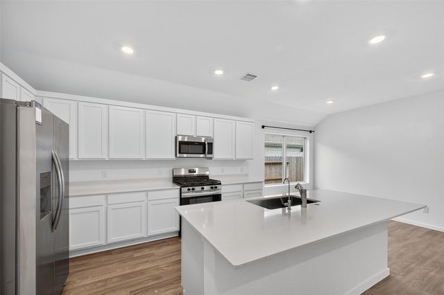 3013 Myrtle Beach Lane, League City, TX 77573