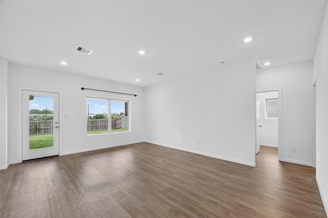 3013 Myrtle Beach Lane, League City, TX 77573