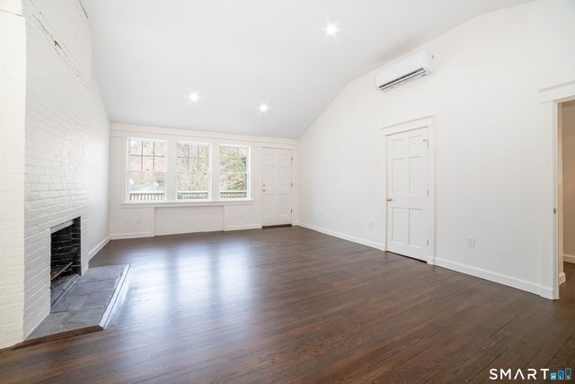 22 Bryden Terrace, Hamden, CT 06517