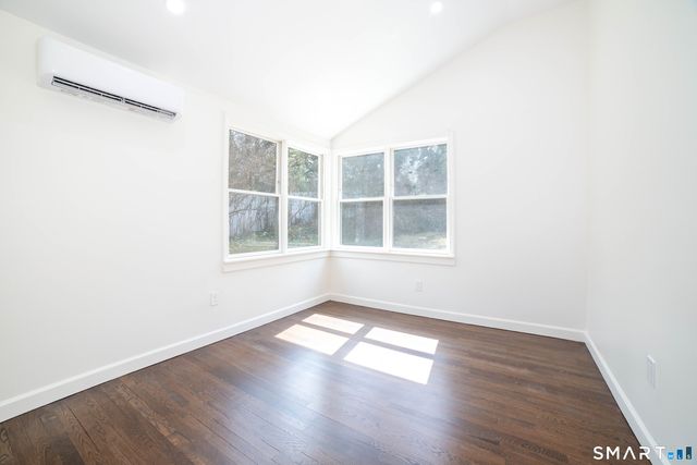 22 Bryden Terrace, Hamden, CT 06517