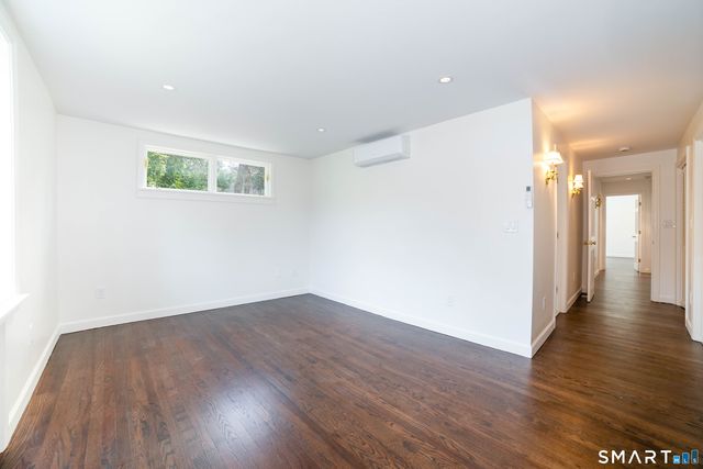 22 Bryden Terrace, Hamden, CT 06517