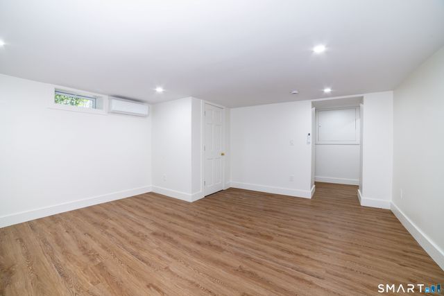 22 Bryden Terrace, Hamden, CT 06517