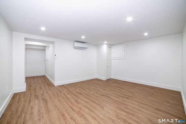 22 Bryden Terrace, Hamden, CT 06517